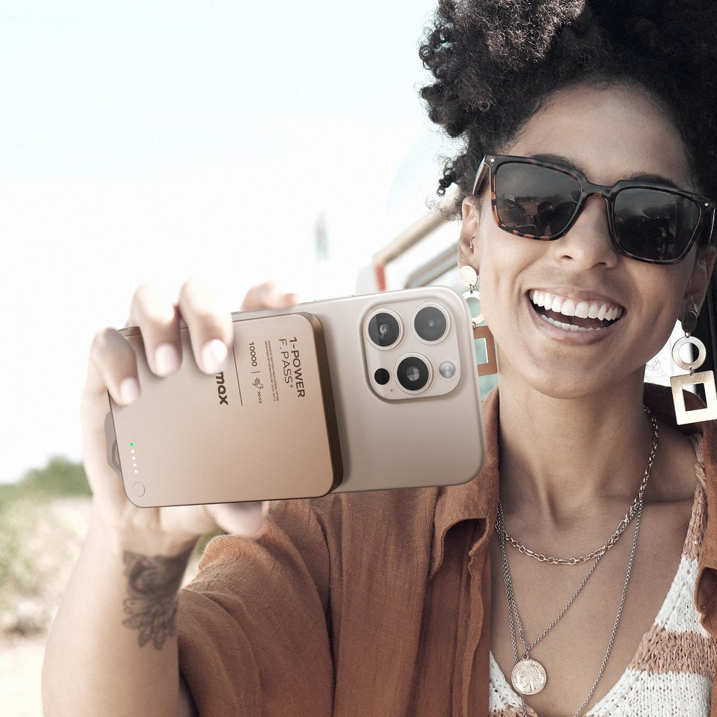 Momax 1-power F.pass+ 10000mah Power Bank With Built-in Cable & Magnetic Attachment