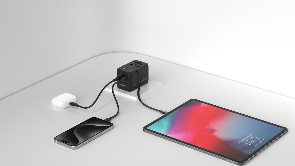 MOMAX 1-WORLD 25W 3 PORT WITH BUILT-IN USB-C CABLE AC TRAVEL ADAPTOR - Best Buy Tech