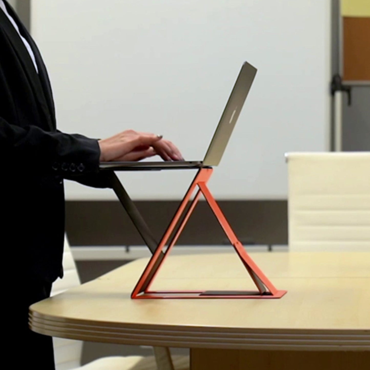 MOFT FOLDABLE 5in1 Z Laptop Desk SIT-Stand - ALAMAT