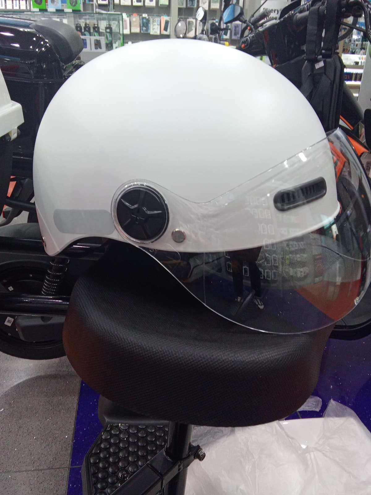 Scooter helmet - White