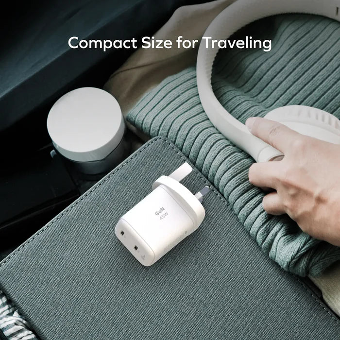 MOMAX 1-CHARGE 45W 2-PORT GAN CHARGER 2X USB-C - WHITE