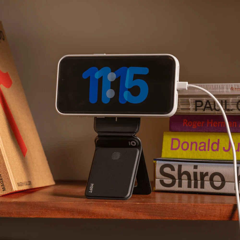 Moft Trackable Tripod Wallet