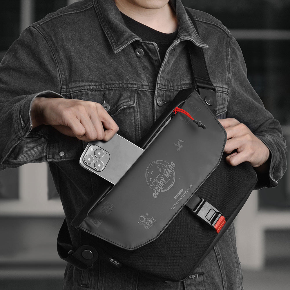 Wiwu Space Exploration Message Bag X - Black Wiwu Space Exploration Message Bag X - Black