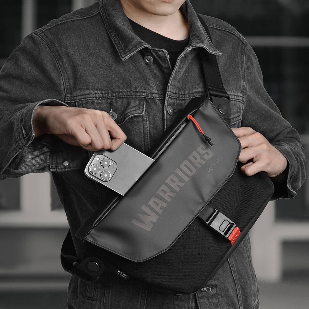 Wiwu Warriors Message Bag X - Black Wiwu Warriors Message Bag X - Black